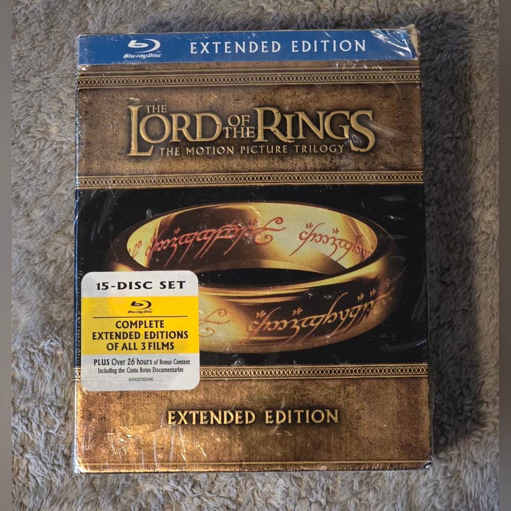 The Lord Of The Rings BluRay Extended  15 Disc Set Edition **with flaws**